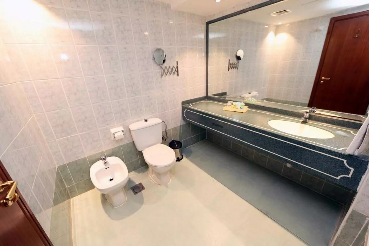 DELMON_SHABAVIZ (15).jpg